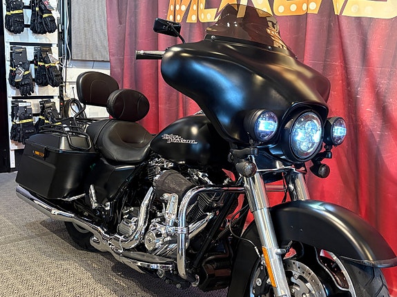 Harley-Davidson Street Glide *OKTOBERFEST 0-2,95% RÄNTA* 2 of 14
