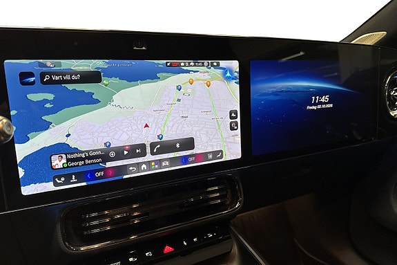 Mercedes-Benz CLA350 9 of 17