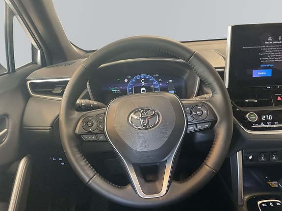 Toyota Corolla Cross 9 of 14