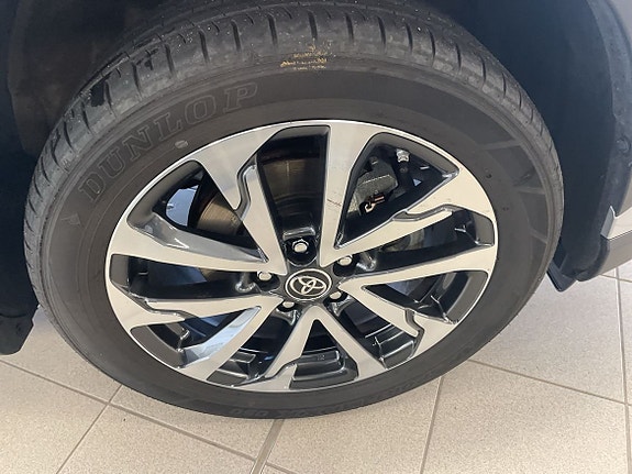 Toyota Corolla Cross 11 of 14