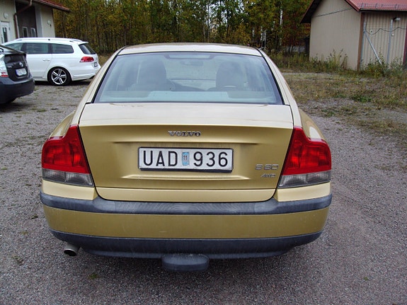 Volvo S60 4 of 7