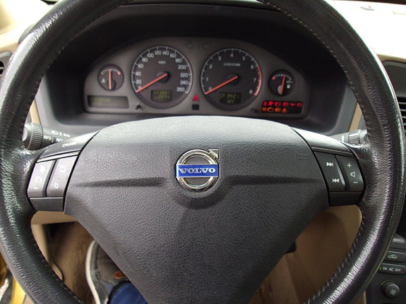 Volvo S60 5 of 7
