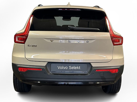 Volvo EX40 6 of 14