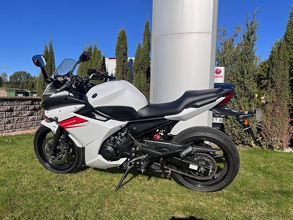 Yamaha XJ6 Diversion F ABS 5 of 12