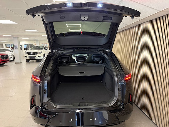 Mazda CX-6e 4 of 19