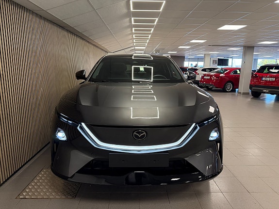 Mazda CX-6e 2 of 19