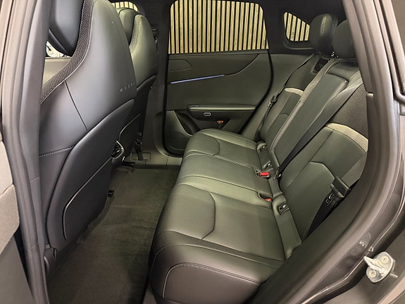 Mazda CX-6e 18 of 19