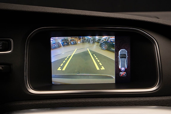 Volvo V40 Cross Country 11 of 27