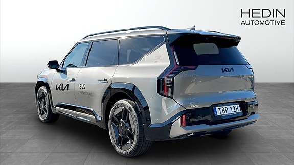 Kia EV9 6 of 12