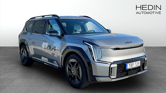 Kia EV9 3 of 12