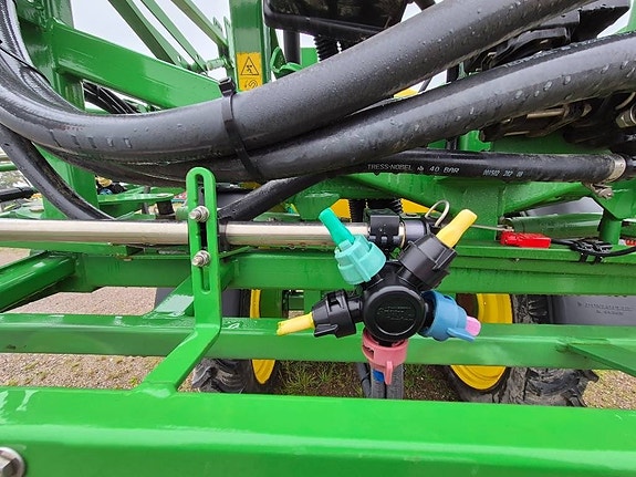 John Deere 740 9 of 9