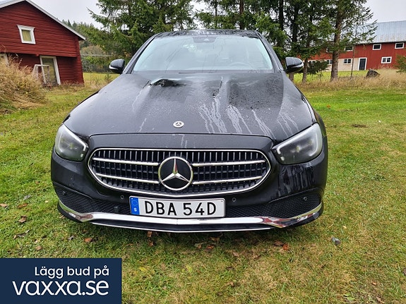 Mercedes-Benz E300 de 2 of 30