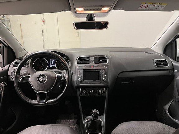Volkswagen Polo 13 of 18