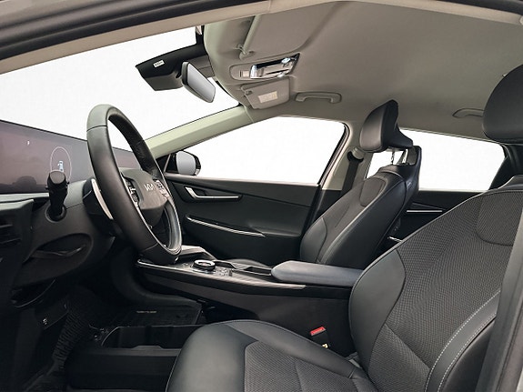 Kia EV6 13 of 30