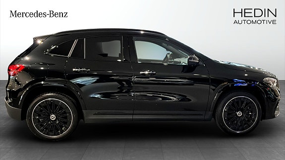Mercedes-Benz GLA250 e 6 of 9