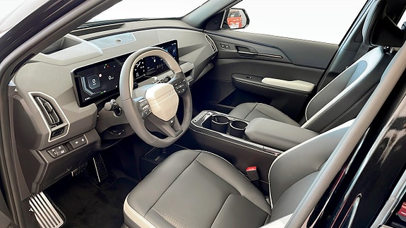 Kia EV5 8 of 12