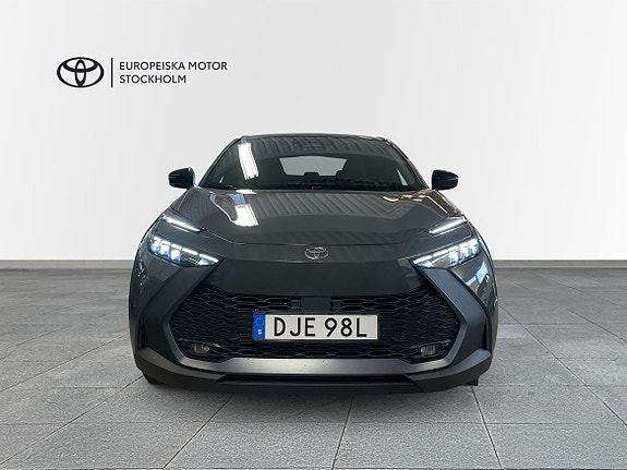 Toyota C-HR 5 of 15