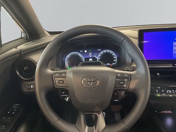 Toyota C-HR 9 of 15