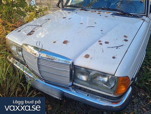 Mercedes-Benz 280 4 of 30