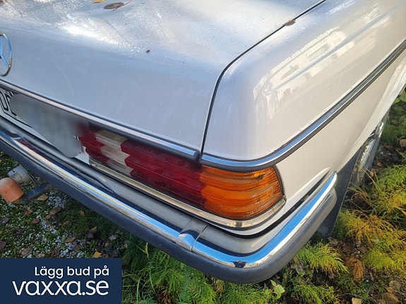 Mercedes-Benz 280 13 of 30