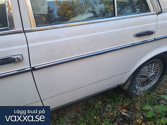 Mercedes-Benz 280 9 of 30