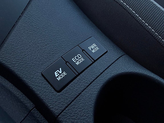 Toyota Auris 15 of 15