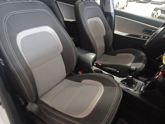 Kia Ceed 16 of 19