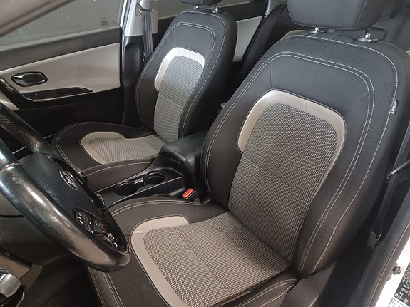 Kia Ceed 9 of 19