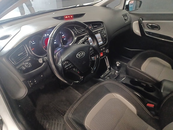 Kia Ceed 10 of 19