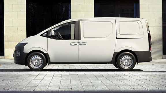 Hyundai Staria 3 of 13