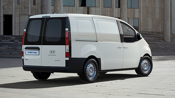 Hyundai Staria 2 of 13