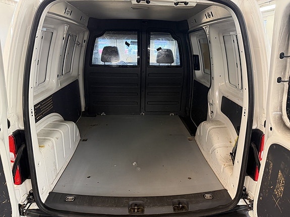 Volkswagen Caddy 8 of 9