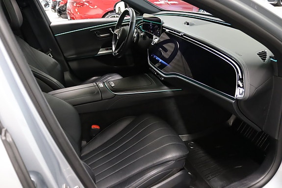 Mercedes-Benz E300 de 26 of 27