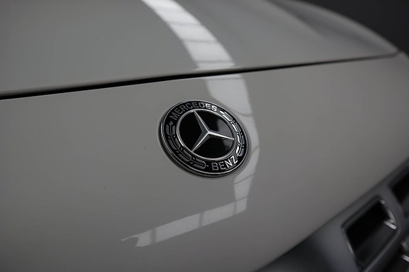 Mercedes-Benz GLA180 8 of 24