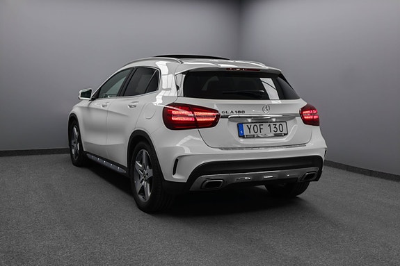 Mercedes-Benz GLA180 5 of 24