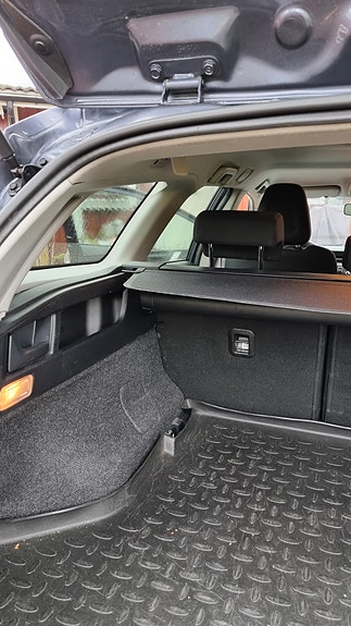 Toyota Auris 10 of 17