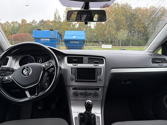 Volkswagen Golf VII 5 of 7