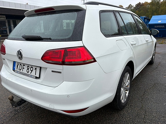 Volkswagen Golf VII 3 of 7