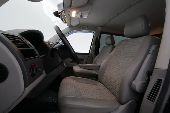 Volkswagen Transporter 9 of 24
