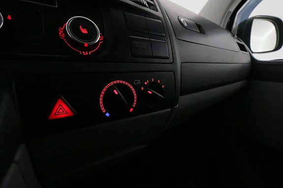 Volkswagen Transporter 18 of 24