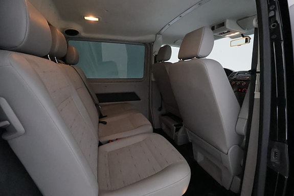 Volkswagen Transporter 15 of 24