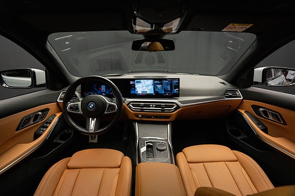 BMW 330e 13 of 28