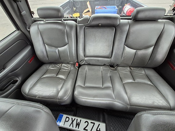 Chevrolet Silverado 2500 18 of 22
