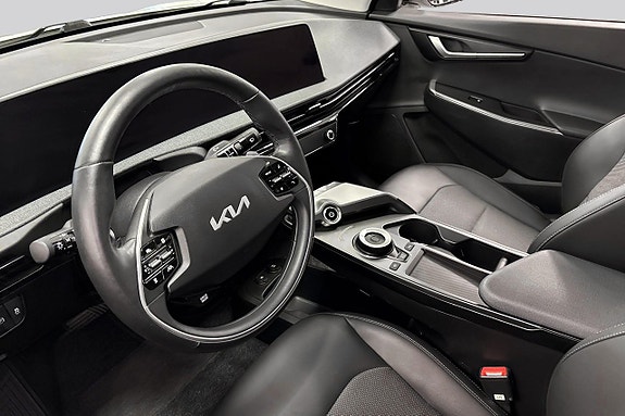 Kia EV6 7 of 14