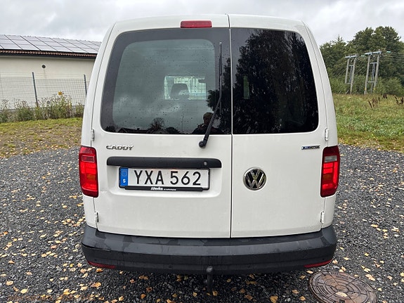 Volkswagen Caddy Maxi 6 of 30