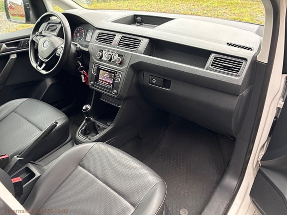 Volkswagen Caddy Maxi 15 of 30