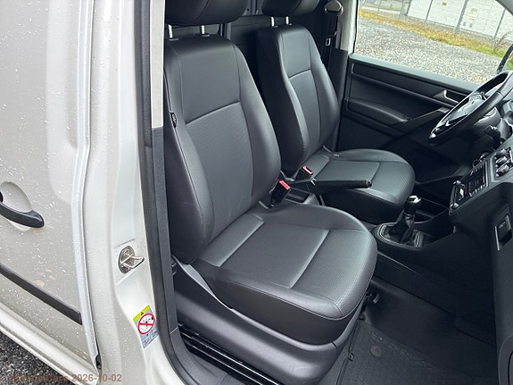 Volkswagen Caddy Maxi 17 of 30