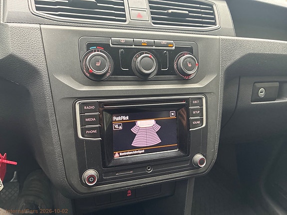 Volkswagen Caddy Maxi 13 of 30