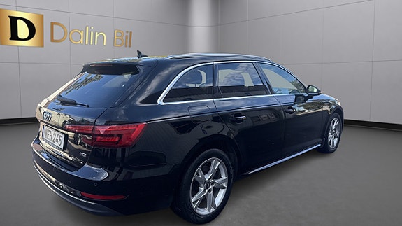 Audi A4 5 of 15
