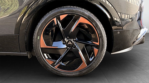 Cupra Tavascan 15 of 15